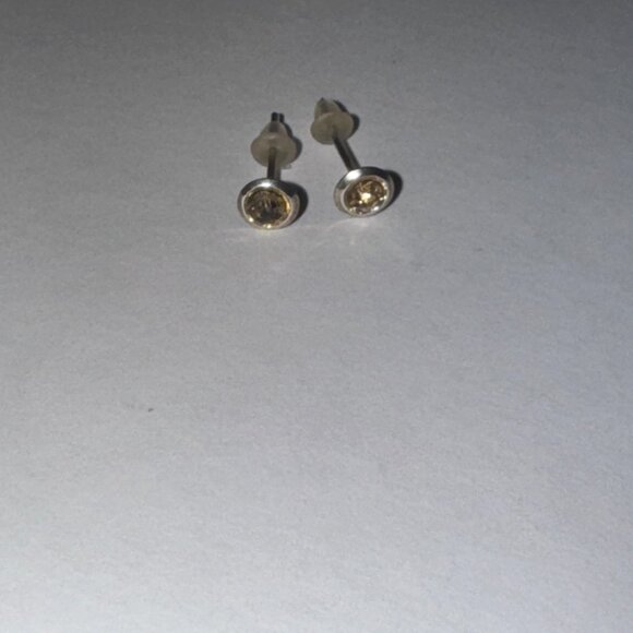 5 Mm Round Topaz Yellow Cz And Sterling Post Earrings - Picture 8 of 15